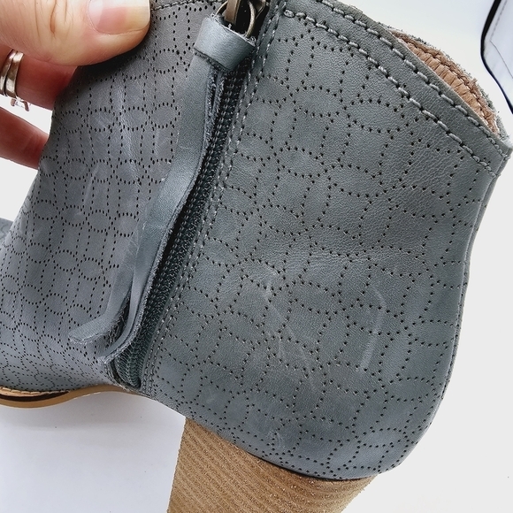 Fossil Leather Ankle Boots Blue-ish Teal - Picture 14 of 15